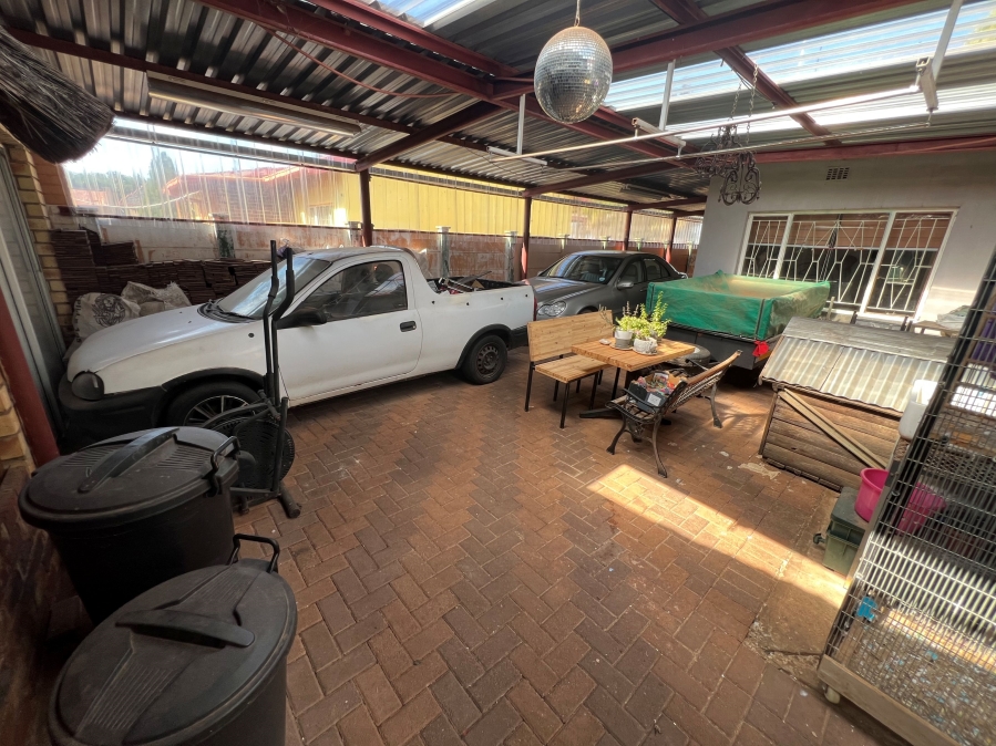 4 Bedroom Property for Sale in Stilfontein North West